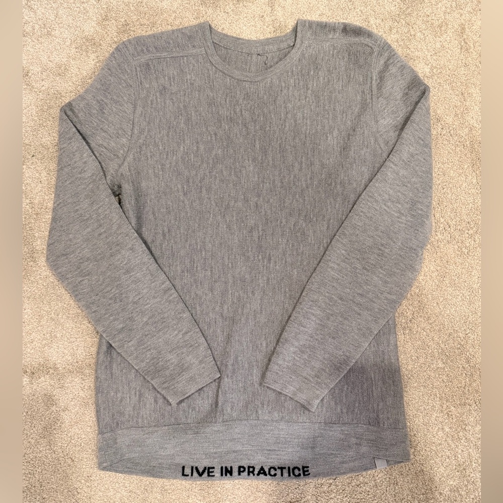 Men’s Lululemon gray sweater, size medium, but runs small! Looks new.